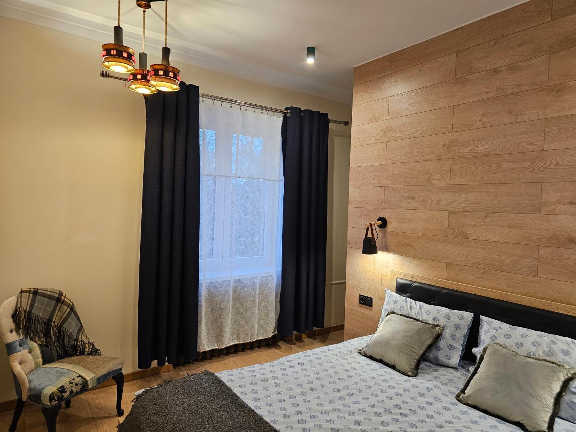 Luxury Stable 1 *